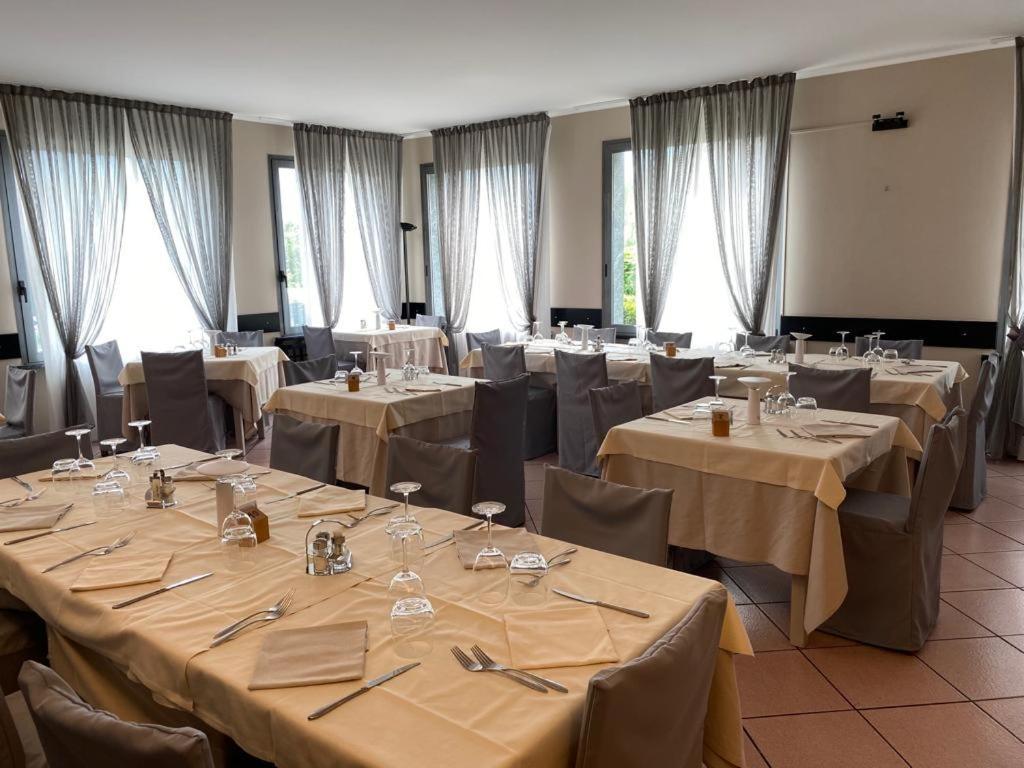 Albergo Del Mera-Ristorante Da Lui Сорико Экстерьер фото